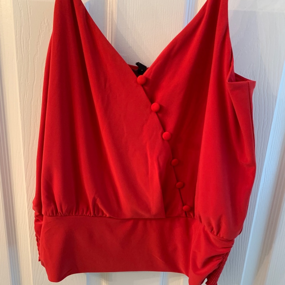 White House black market red tank